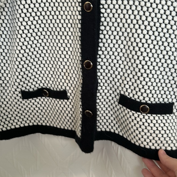 Skovhus white and black cardigan coat with black and goal buttons. - Picture 3 of 7